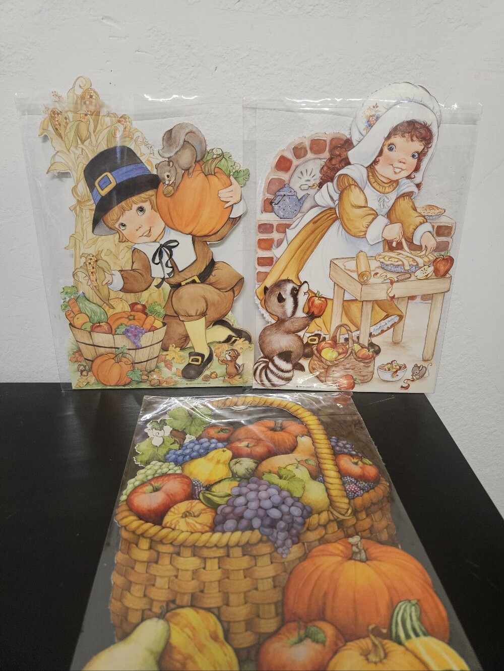 Vintage Thanksgiving Autumn Die-Cut Wall Decor Set with Pumpkins & Basket